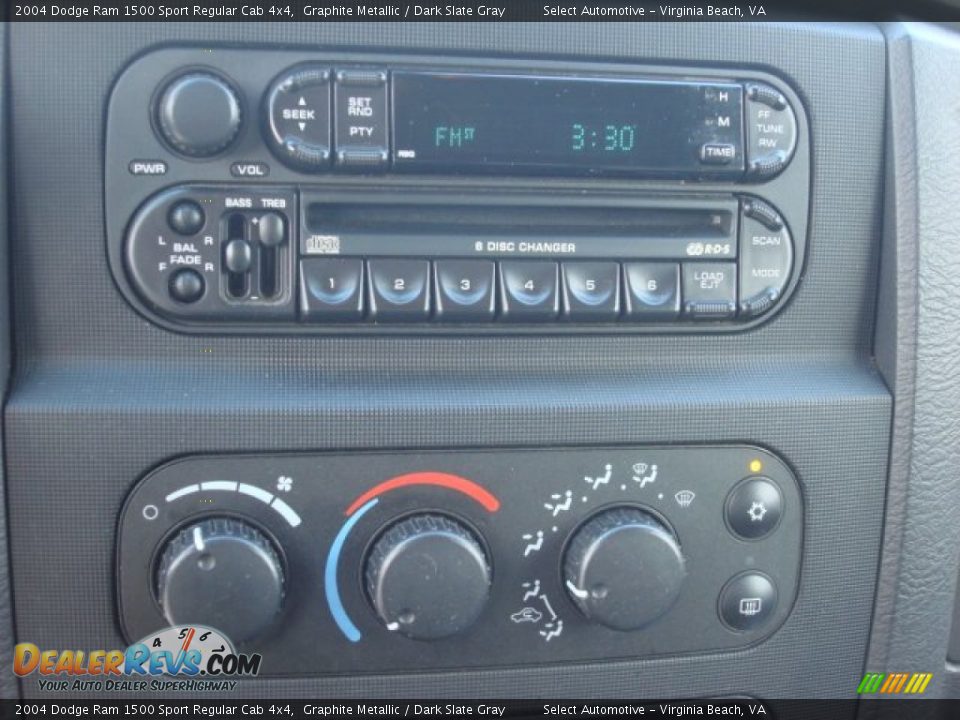 2004 Dodge Ram 1500 Sport Regular Cab 4x4 Graphite Metallic / Dark Slate Gray Photo #13