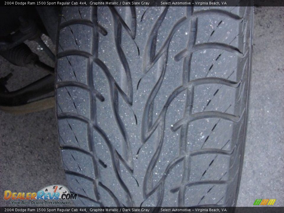 2004 Dodge Ram 1500 Sport Regular Cab 4x4 Graphite Metallic / Dark Slate Gray Photo #17
