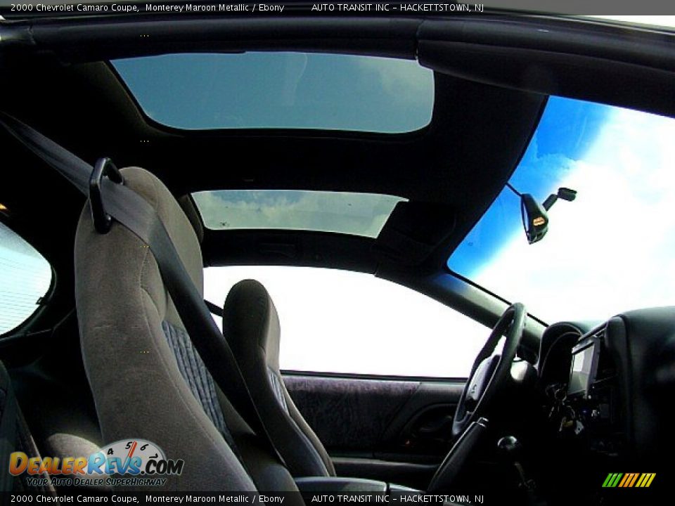 2000 Chevrolet Camaro Coupe Monterey Maroon Metallic / Ebony Photo #9