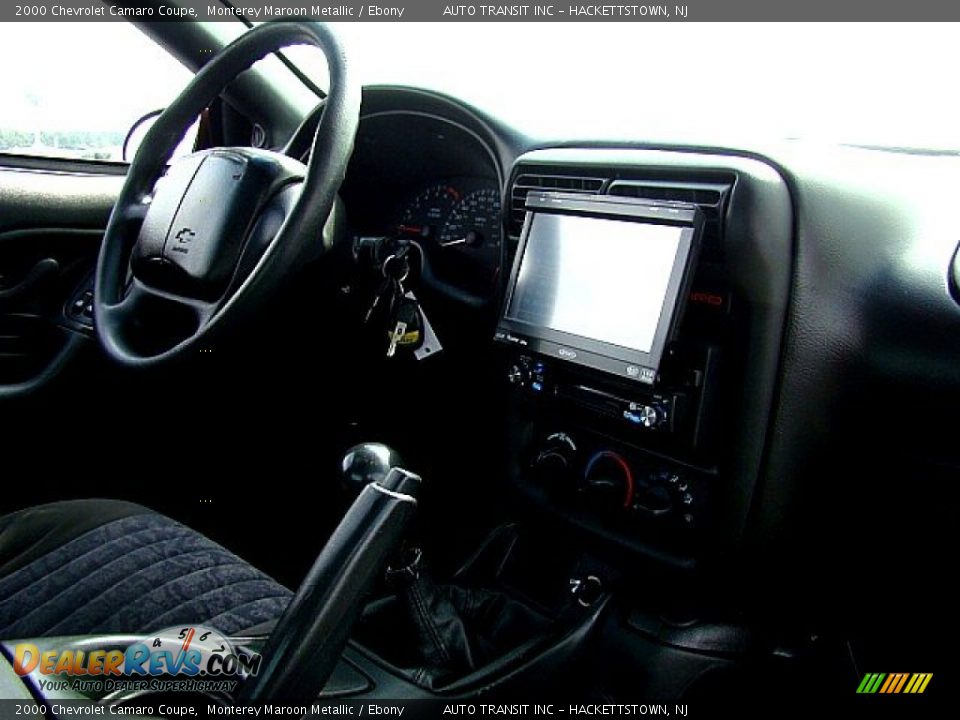 2000 Chevrolet Camaro Coupe Monterey Maroon Metallic / Ebony Photo #10