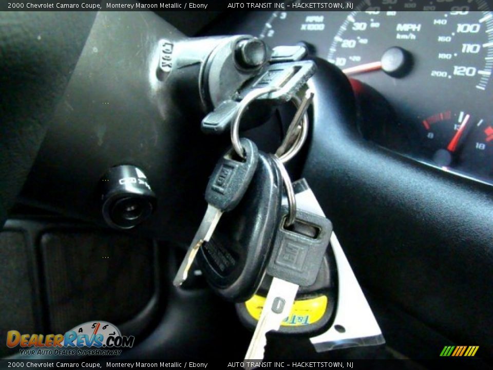 Keys of 2000 Chevrolet Camaro Coupe Photo #11