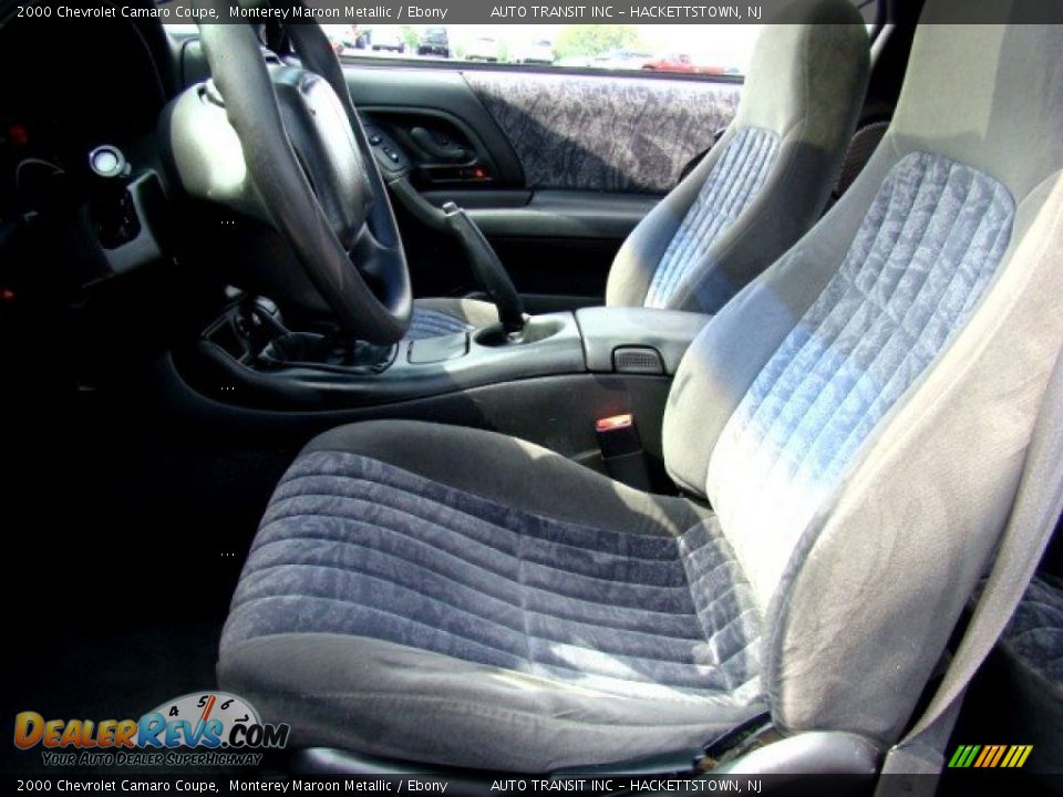 Ebony Interior - 2000 Chevrolet Camaro Coupe Photo #17