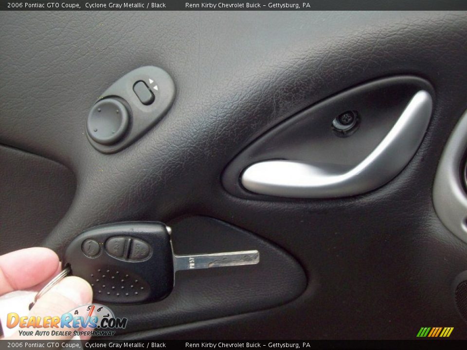 2006 Pontiac GTO Coupe Cyclone Gray Metallic / Black Photo #5