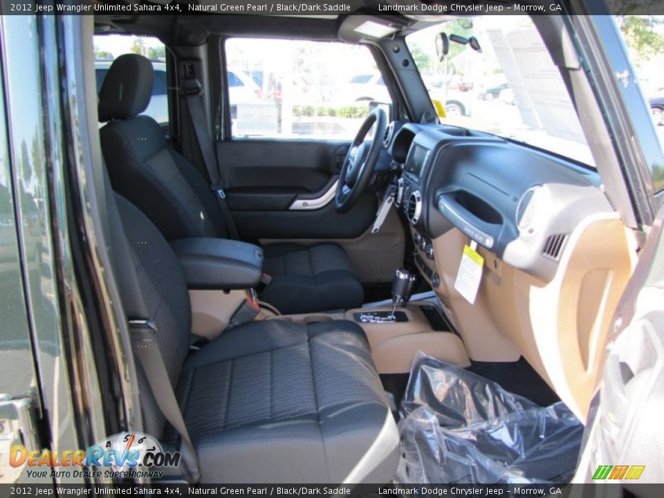 2012 Jeep Wrangler Unlimited Sahara 4x4 Natural Green Pearl / Black/Dark Saddle Photo #10