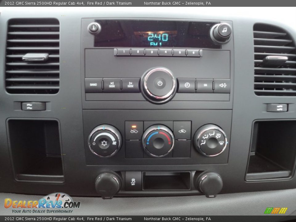 Controls of 2012 GMC Sierra 2500HD Regular Cab 4x4 Photo #18