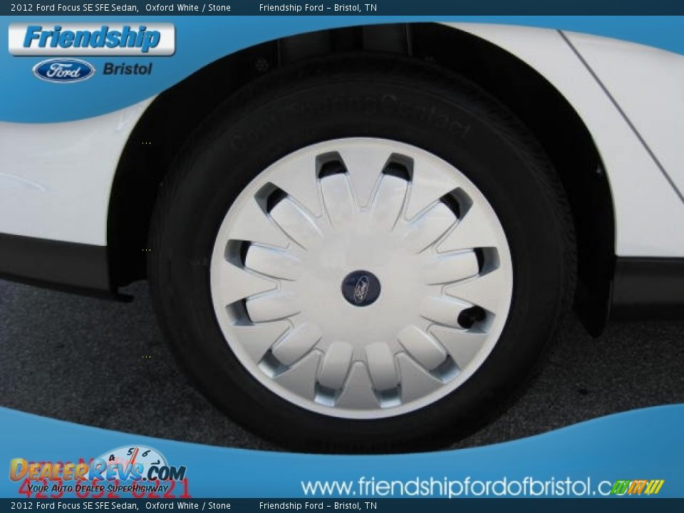 2012 Ford Focus SE SFE Sedan Oxford White / Stone Photo #9