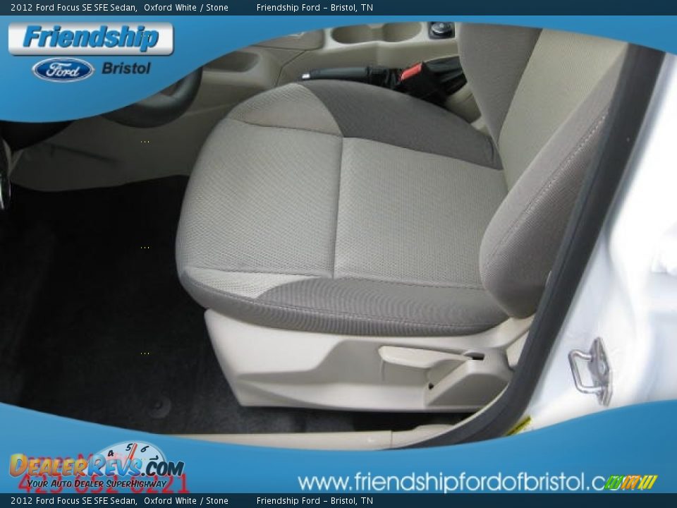 2012 Ford Focus SE SFE Sedan Oxford White / Stone Photo #10