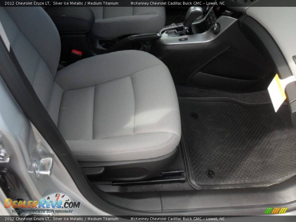 2012 Chevrolet Cruze LT Silver Ice Metallic / Medium Titanium Photo #18