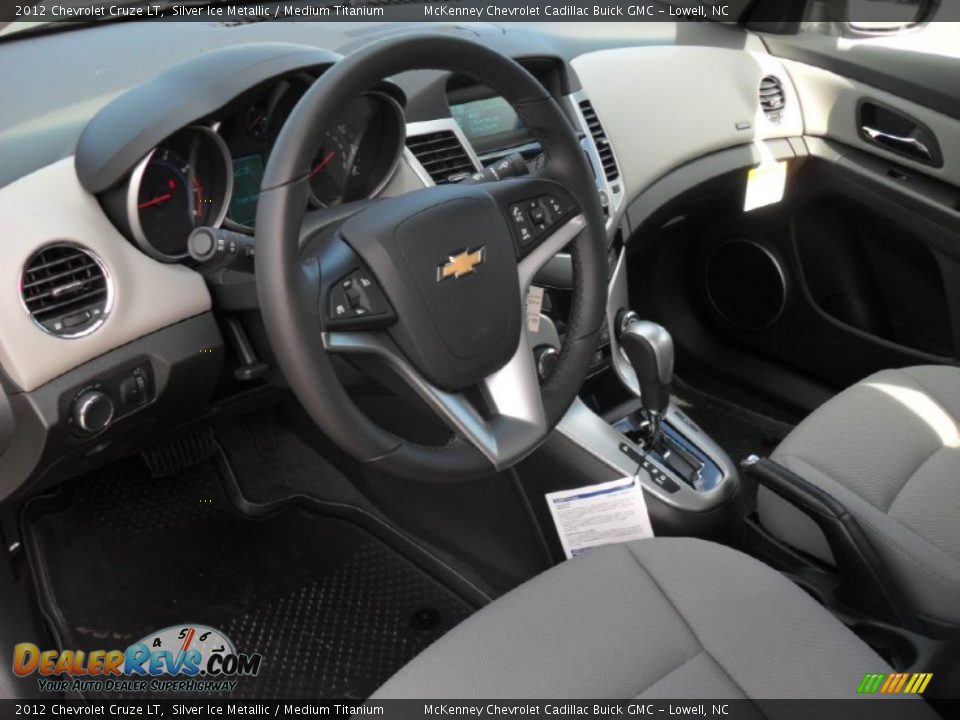 2012 Chevrolet Cruze LT Silver Ice Metallic / Medium Titanium Photo #24