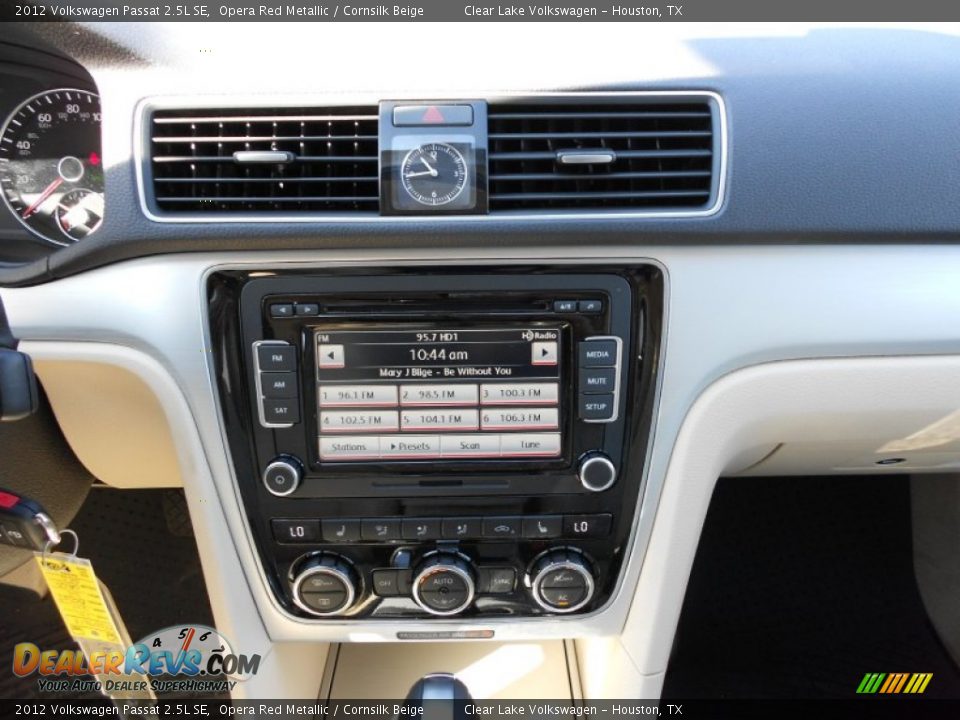 2012 Volkswagen Passat 2.5L SE Opera Red Metallic / Cornsilk Beige Photo #17