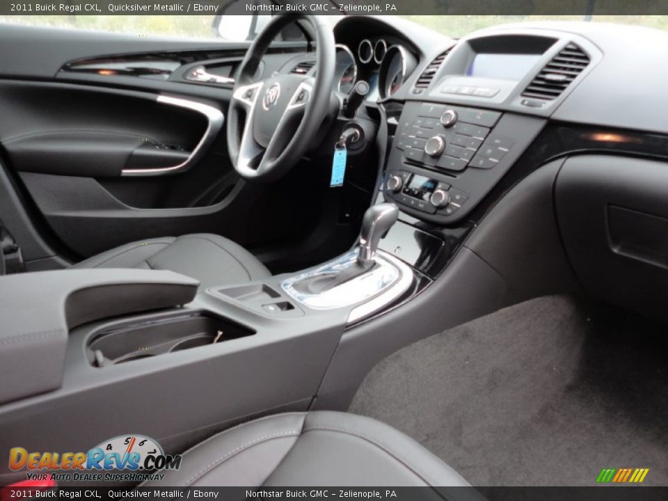 2011 Buick Regal CXL Quicksilver Metallic / Ebony Photo #17