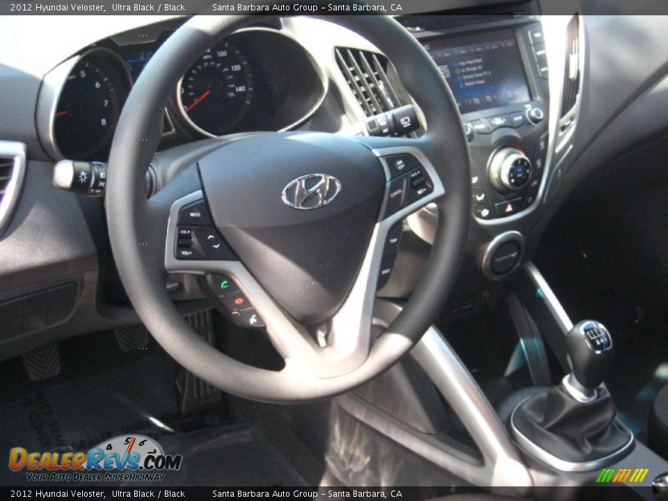 Dashboard of 2012 Hyundai Veloster  Photo #9