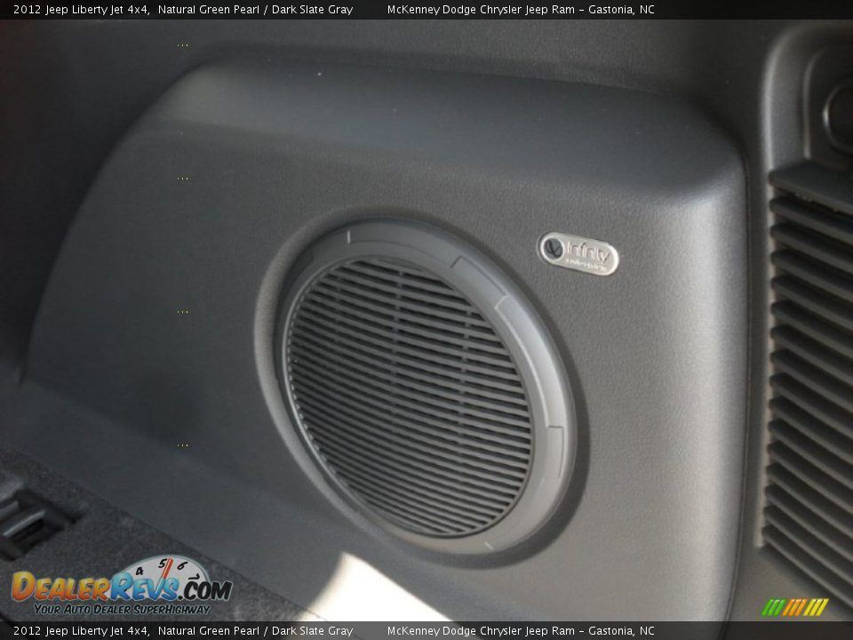 2012 Jeep Liberty Jet 4x4 Natural Green Pearl / Dark Slate Gray Photo #18