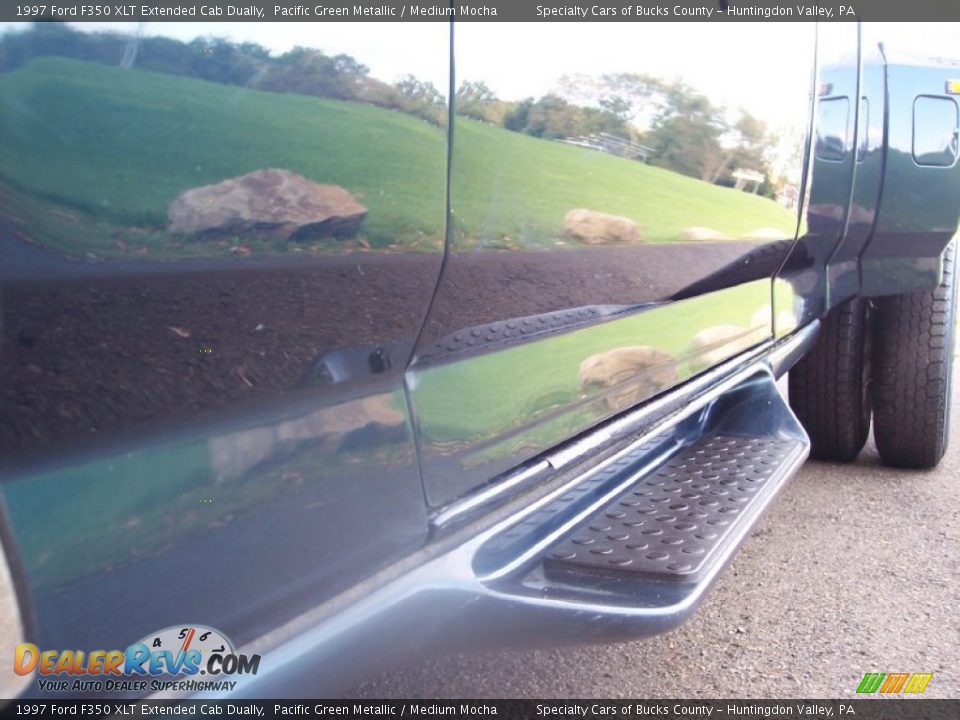 1997 Ford F350 XLT Extended Cab Dually Pacific Green Metallic / Medium Mocha Photo #31