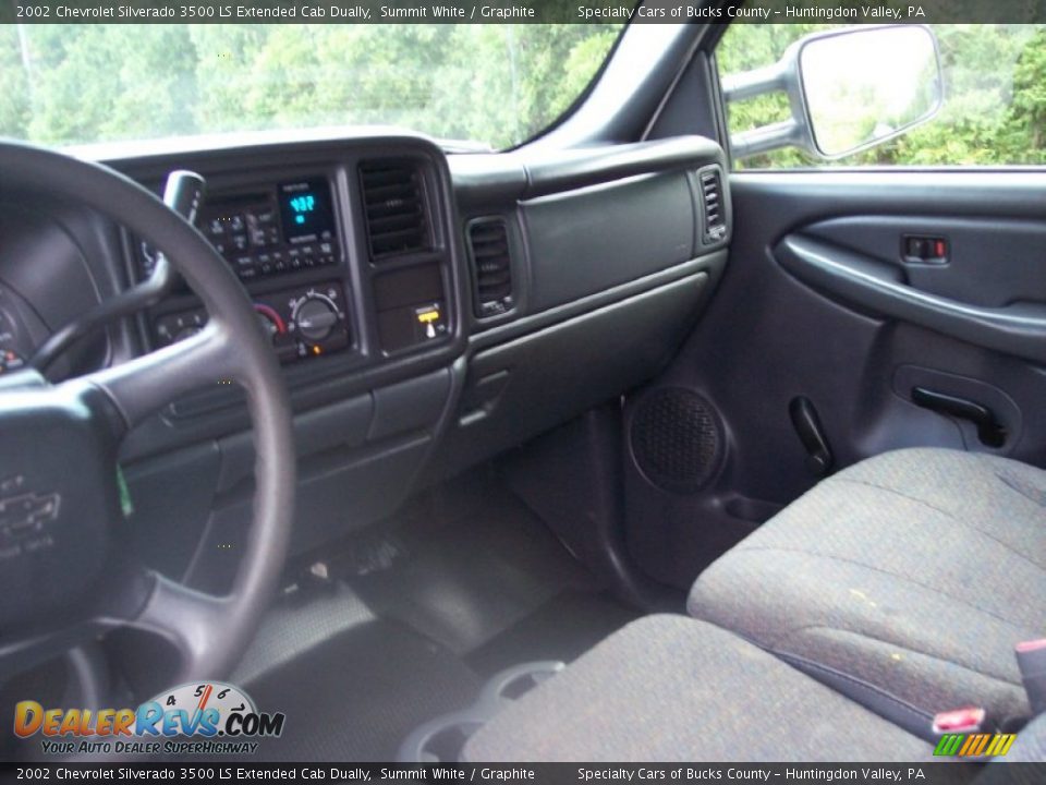 2002 Chevrolet Silverado 3500 LS Extended Cab Dually Summit White / Graphite Photo #34