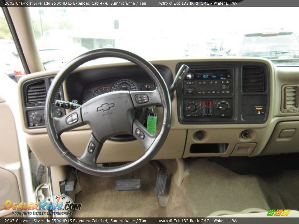 Dashboard of 2003 Chevrolet Silverado 2500HD LS Extended Cab 4x4 Photo #17