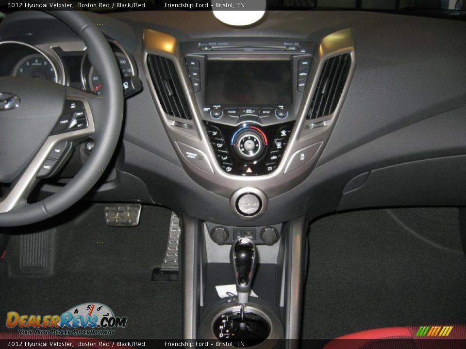 Controls of 2012 Hyundai Veloster  Photo #23