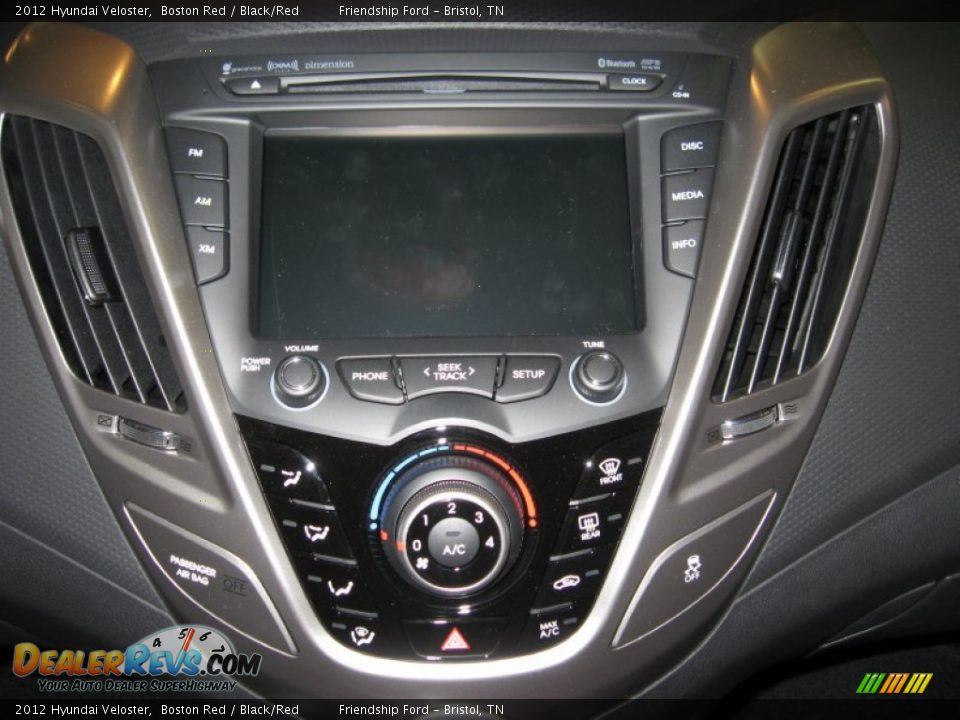 Controls of 2012 Hyundai Veloster  Photo #24