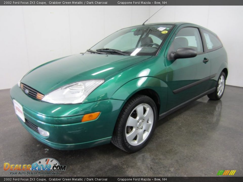 2002 Ford Focus ZX3 Coupe Grabber Green Metallic / Dark Charcoal Photo #1