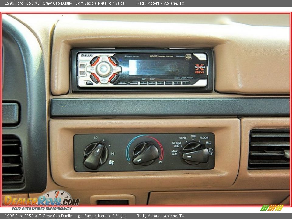 1996 Ford F350 XLT Crew Cab Dually Light Saddle Metallic / Beige Photo #29