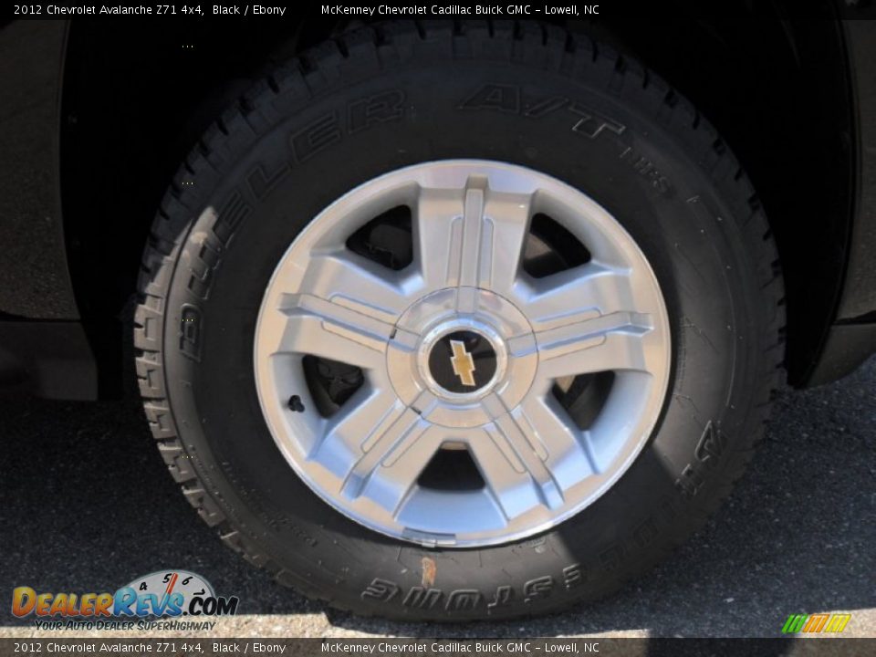 2012 Chevrolet Avalanche Z71 4x4 Black / Ebony Photo #25