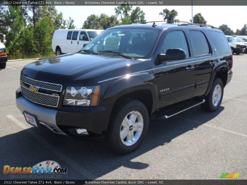 Front 3/4 View of 2012 Chevrolet Tahoe Z71 4x4 Photo #1