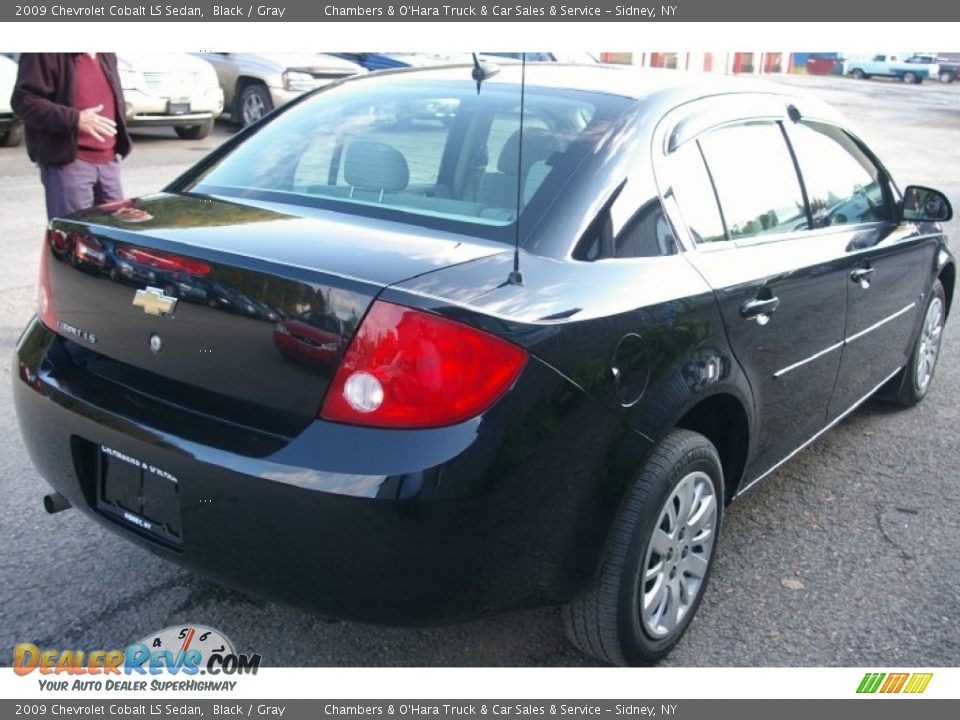 2009 Chevrolet Cobalt LS Sedan Black / Gray Photo #11