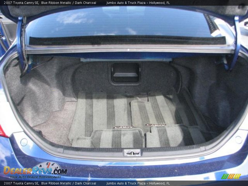 2007 Toyota Camry SE Blue Ribbon Metallic / Dark Charcoal Photo #18