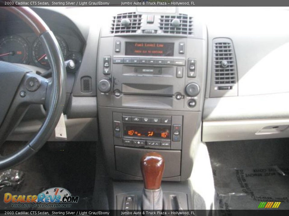 2003 Cadillac CTS Sedan Sterling Silver / Light Gray/Ebony Photo #14