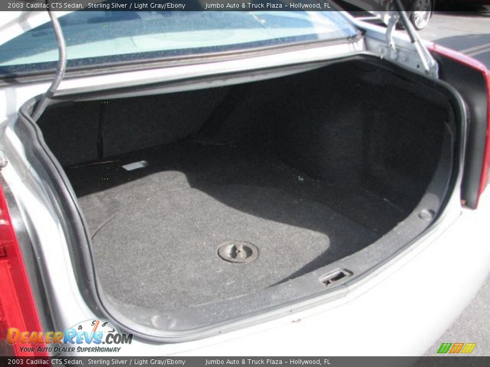 2003 Cadillac CTS Sedan Sterling Silver / Light Gray/Ebony Photo #19