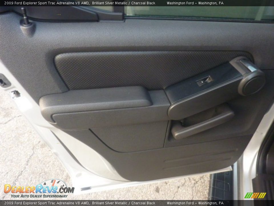 Door Panel of 2009 Ford Explorer Sport Trac Adrenaline V8 AWD Photo #13