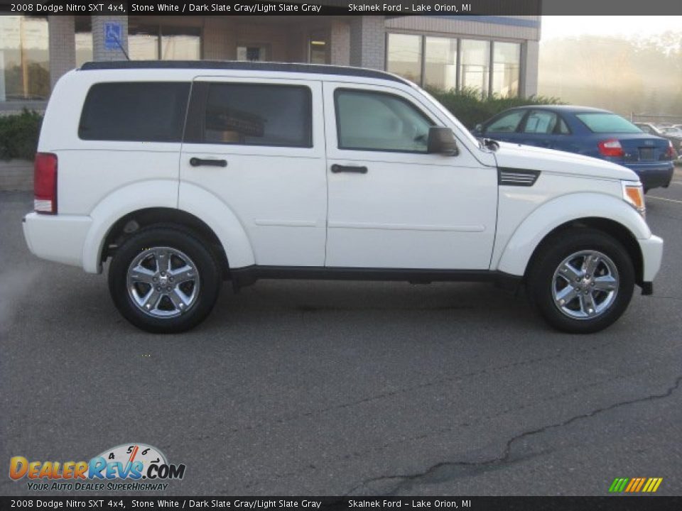 2008 Dodge Nitro SXT 4x4 Stone White / Dark Slate Gray/Light Slate Gray Photo #5