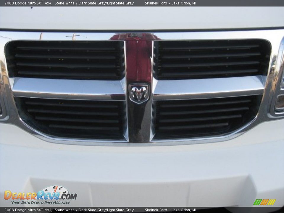 2008 Dodge Nitro SXT 4x4 Stone White / Dark Slate Gray/Light Slate Gray Photo #14