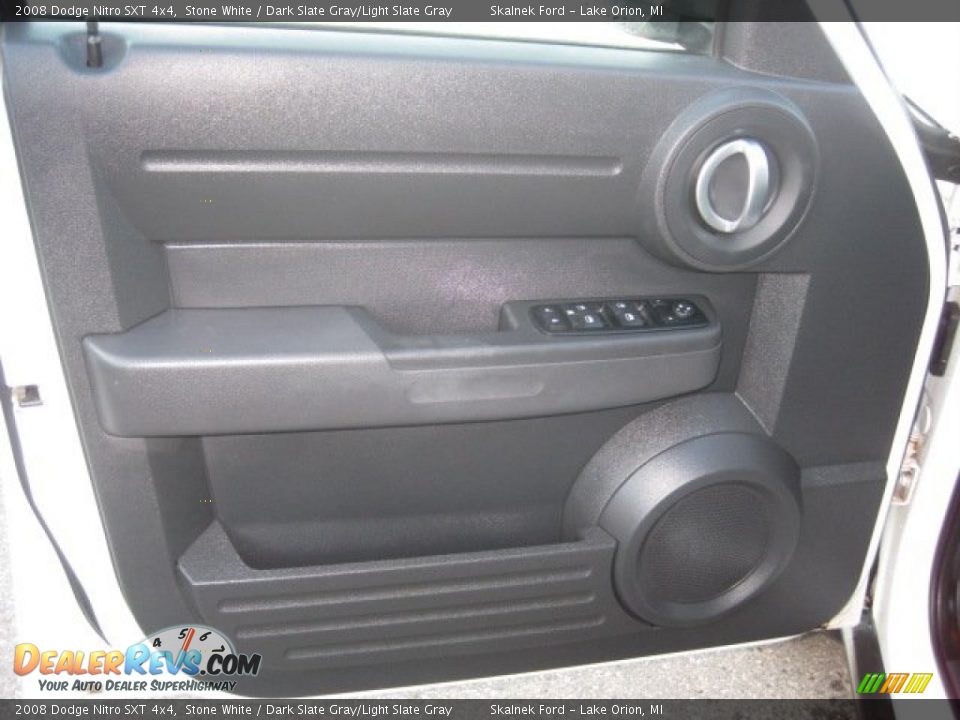 2008 Dodge Nitro SXT 4x4 Stone White / Dark Slate Gray/Light Slate Gray Photo #21