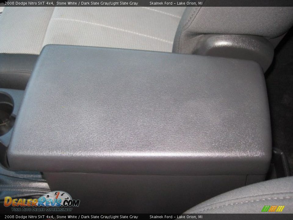 2008 Dodge Nitro SXT 4x4 Stone White / Dark Slate Gray/Light Slate Gray Photo #29