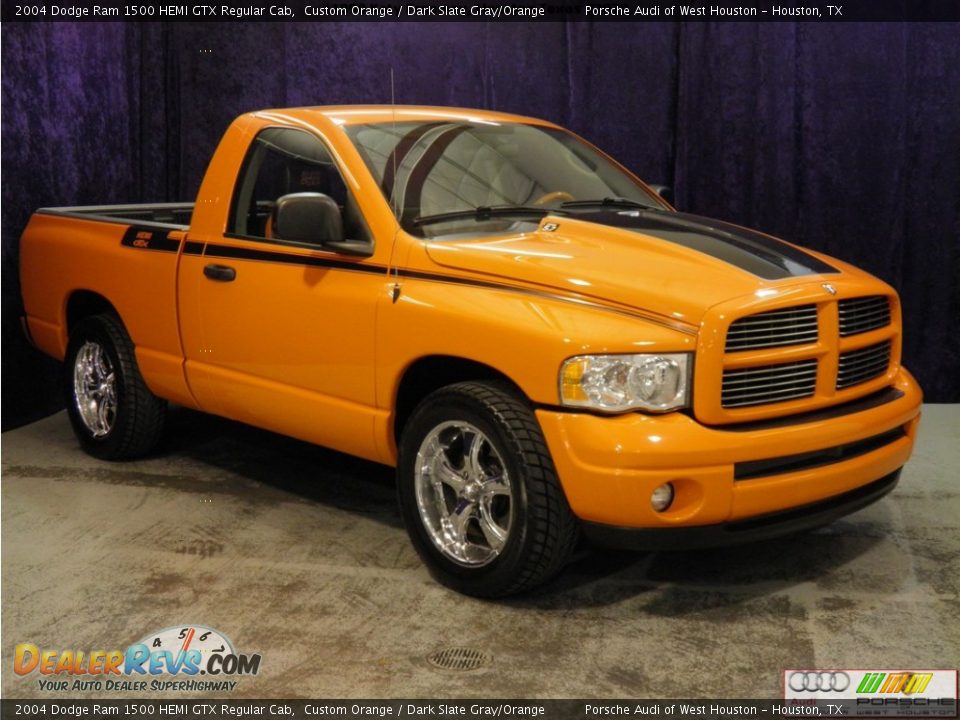 Front 3/4 View of 2004 Dodge Ram 1500 HEMI GTX Regular Cab Photo 1