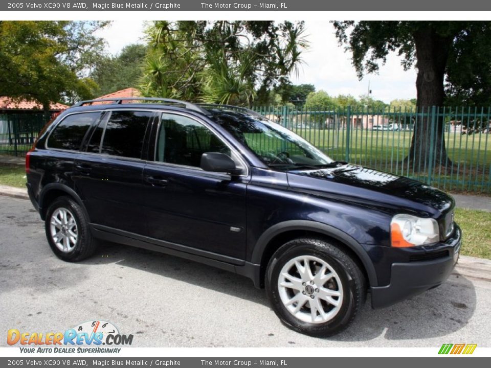 2005 Volvo XC90 V8 AWD Magic Blue Metallic / Graphite Photo #12