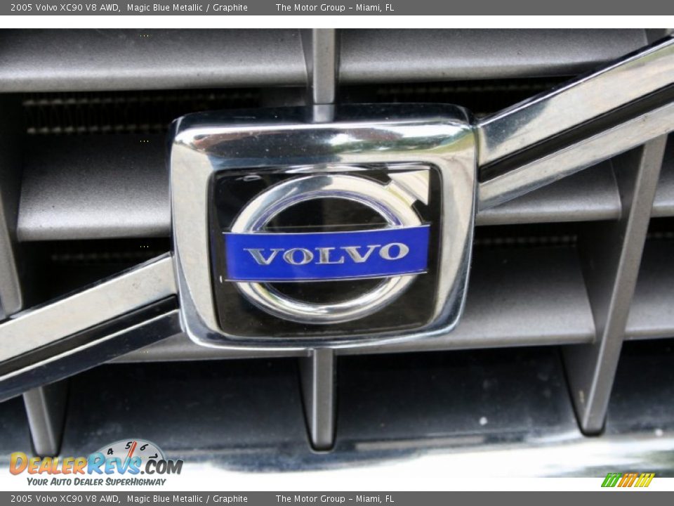 2005 Volvo XC90 V8 AWD Magic Blue Metallic / Graphite Photo #26