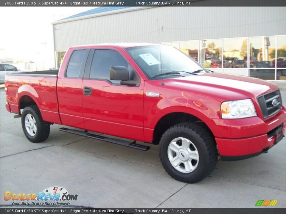 2005 Ford F150 STX SuperCab 4x4 Bright Red / Medium Flint Grey Photo #15