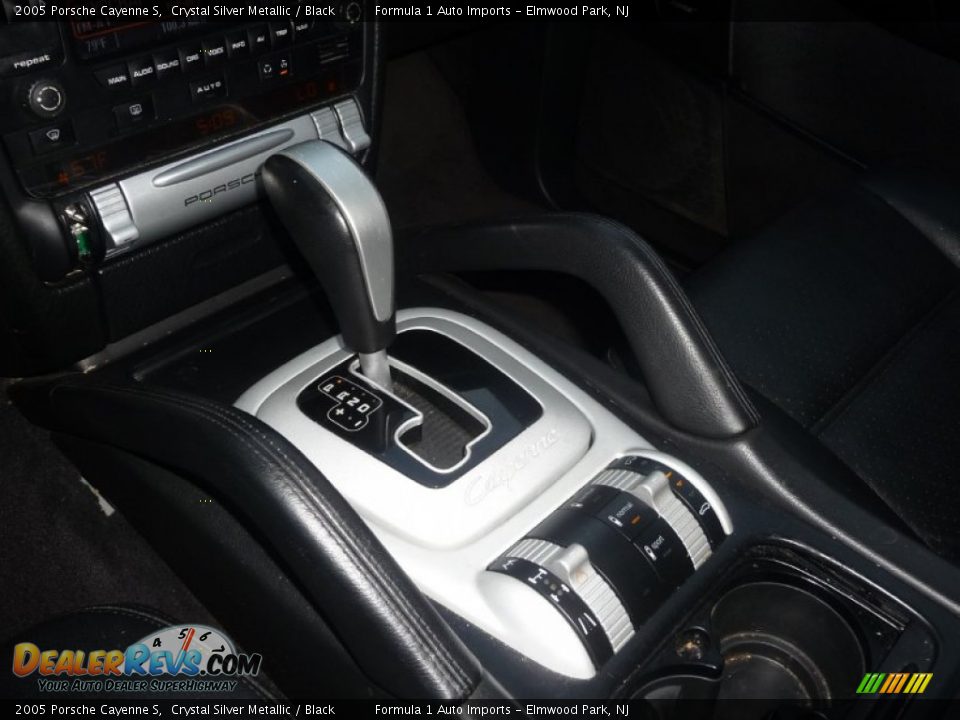 2005 Porsche Cayenne S Shifter Photo #20