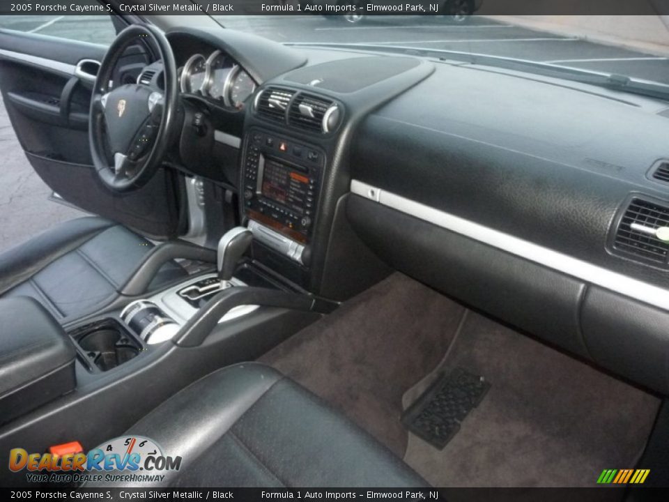 2005 Porsche Cayenne S Crystal Silver Metallic / Black Photo #22