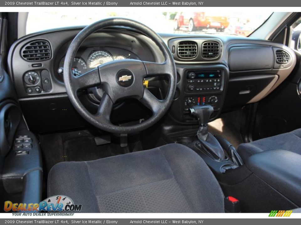 2009 Chevrolet TrailBlazer LT 4x4 Silver Ice Metallic / Ebony Photo #15