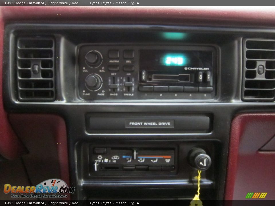 Audio System of 1992 Dodge Caravan SE Photo #16