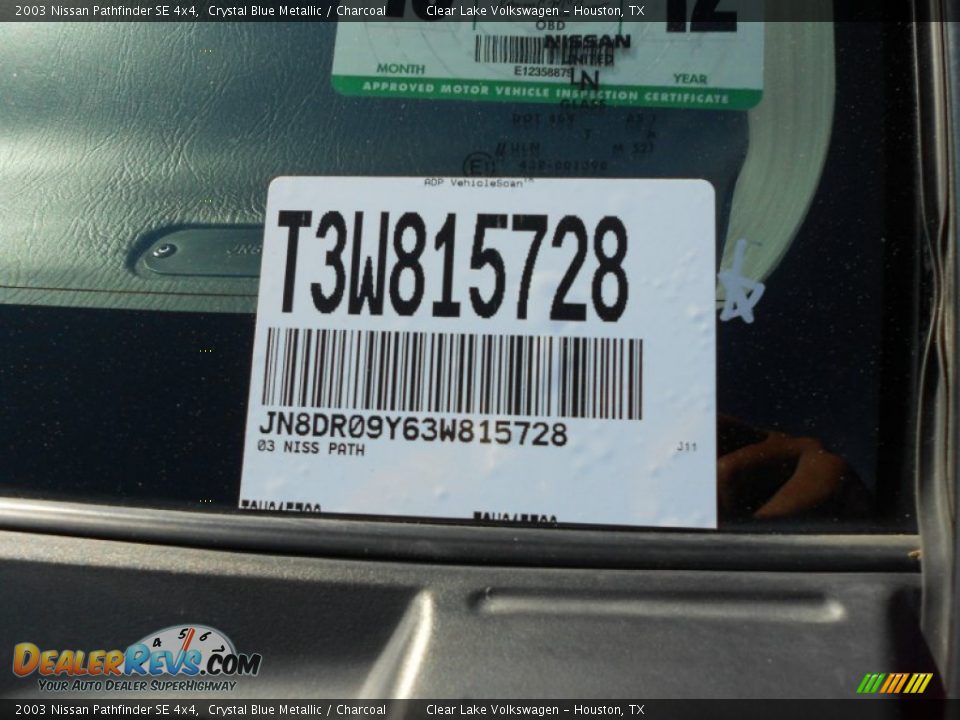 2003 Nissan Pathfinder SE 4x4 Crystal Blue Metallic / Charcoal Photo #27