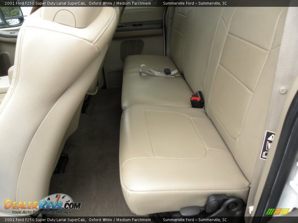 Medium Parchment Interior - 2001 Ford F250 Super Duty Lariat SuperCab Photo #6