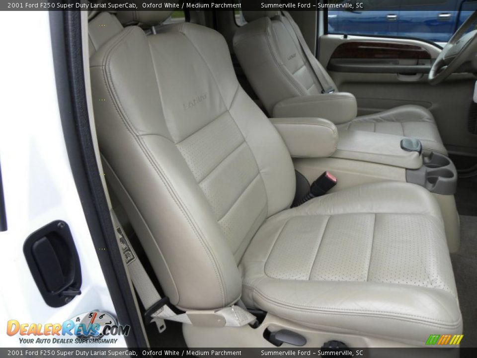 Medium Parchment Interior - 2001 Ford F250 Super Duty Lariat SuperCab Photo #8