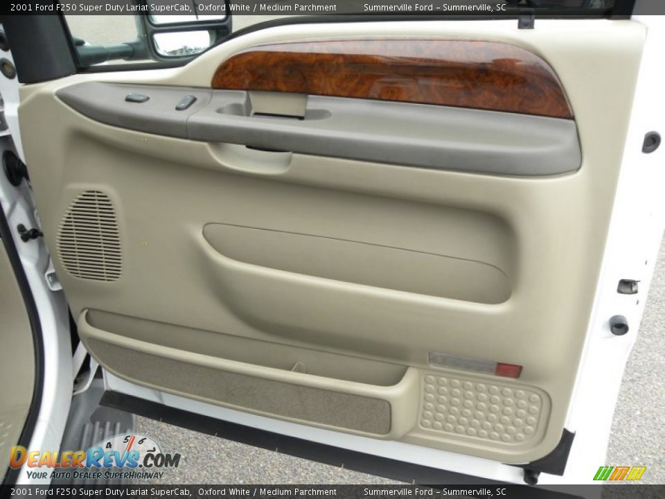 Door Panel of 2001 Ford F250 Super Duty Lariat SuperCab Photo #9