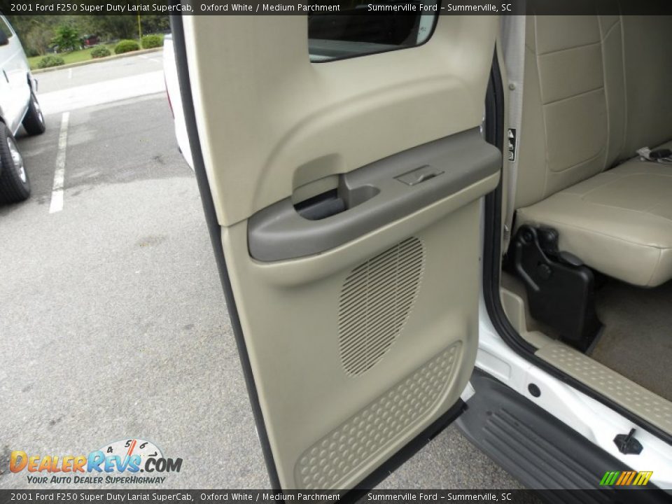 Door Panel of 2001 Ford F250 Super Duty Lariat SuperCab Photo #11