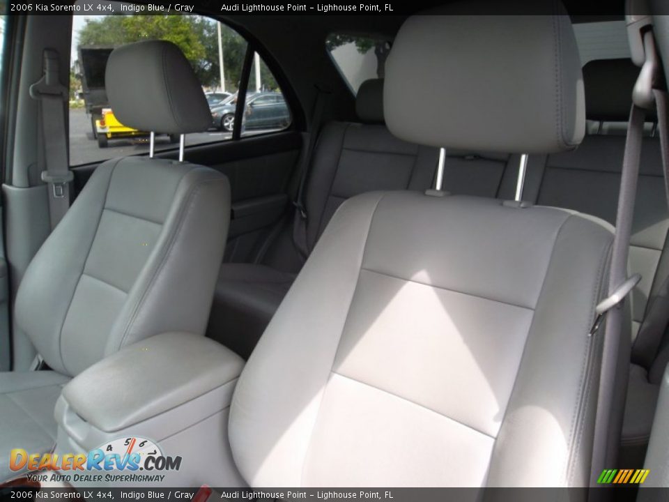 2006 Kia Sorento LX 4x4 Indigo Blue / Gray Photo #17