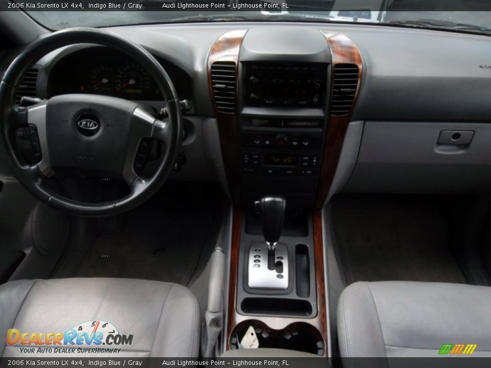 2006 Kia Sorento LX 4x4 Indigo Blue / Gray Photo #26